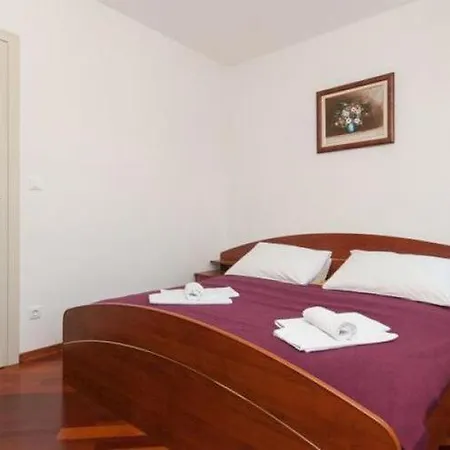 Nikolina St - Comfort Two Bedroom A1 Apartmán Split